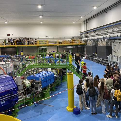 LE VISITE GUIDATE ALLA SCOPERTA DELL'ACCELERATORE DI PARTICELLE DI CNAO